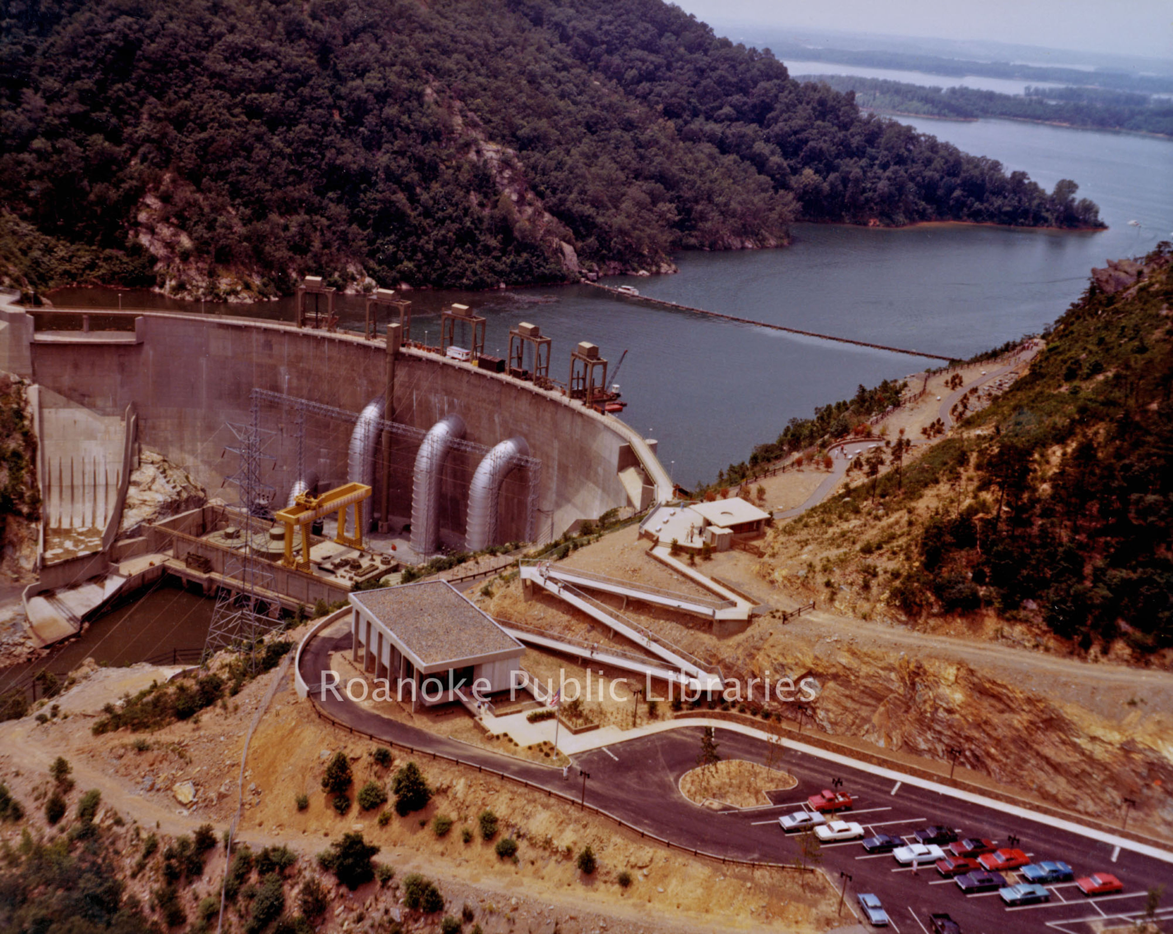 VF 1 Smith Mountain Lake Dam.jpg