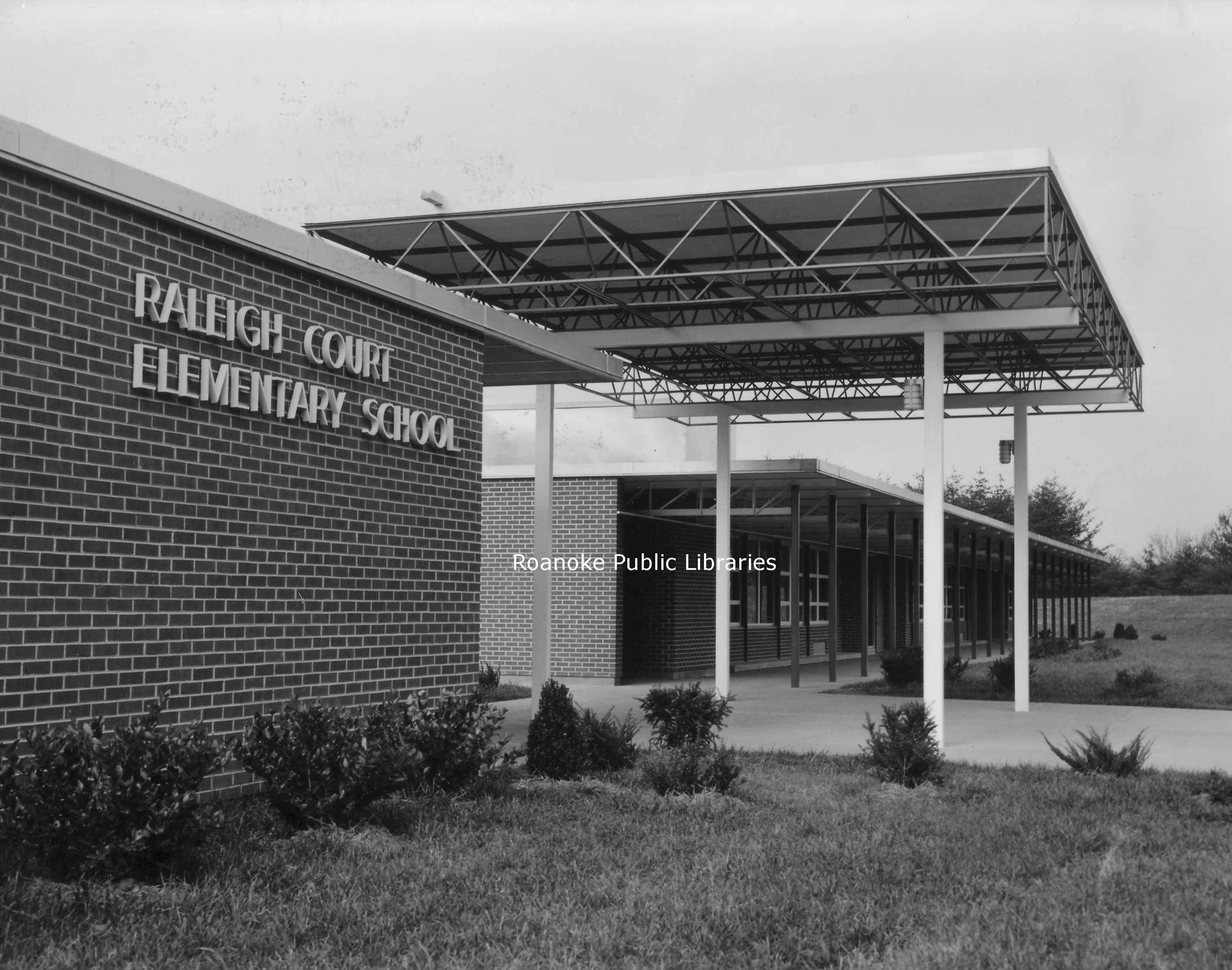 RC28 Raleigh Court Elementary.jpg