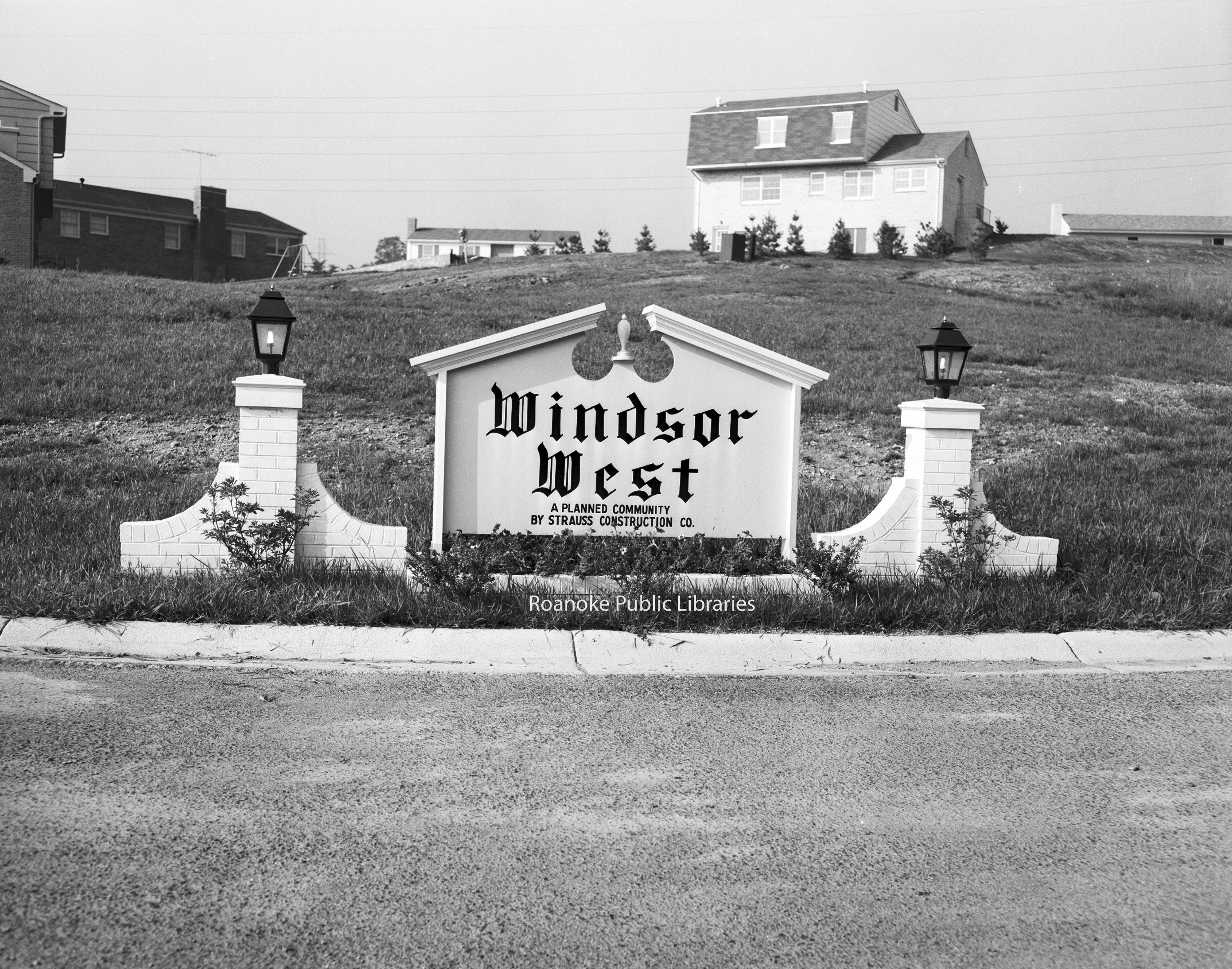 UC 34 Windsor West.jpg