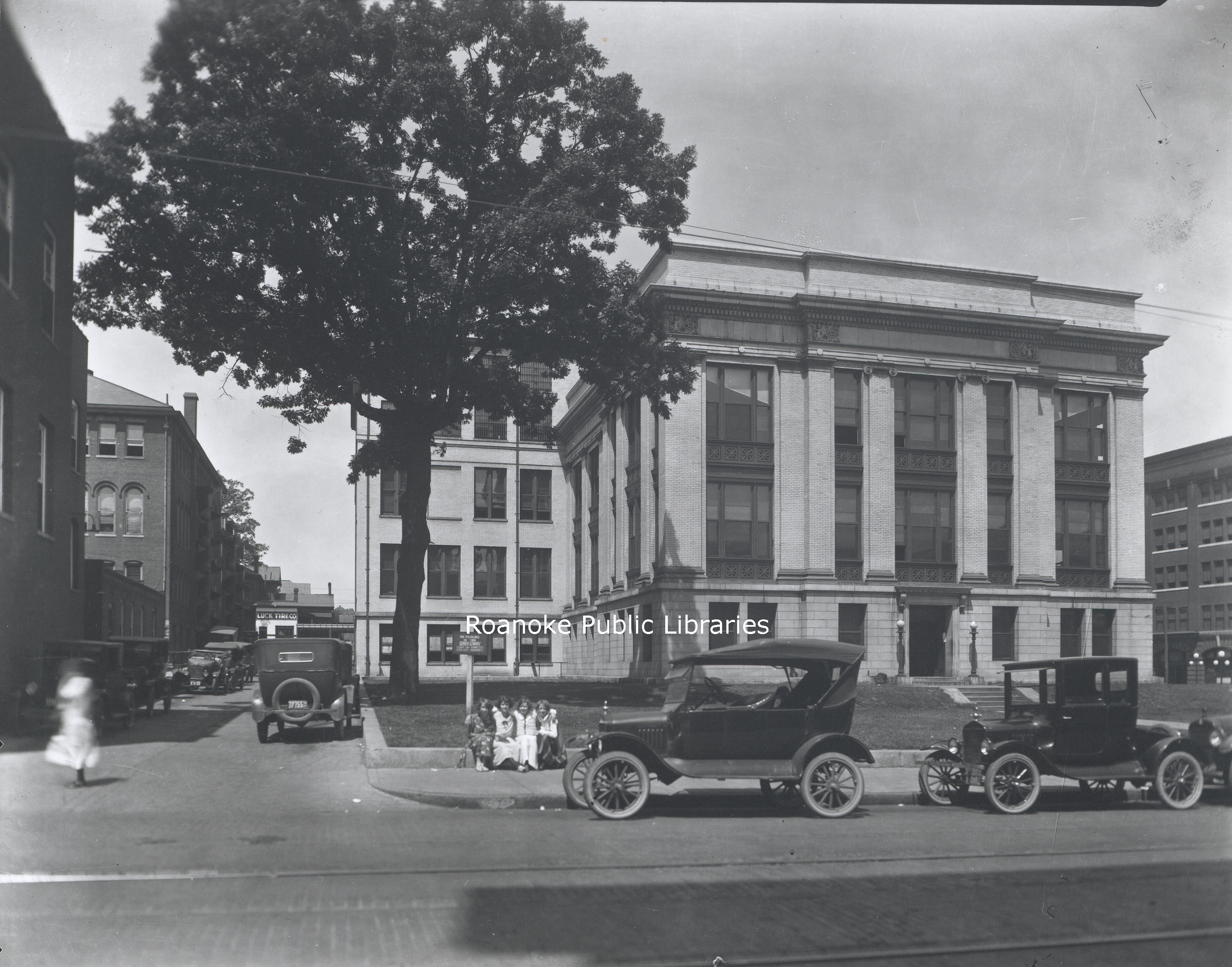 FE015 Municipal Building.jpg