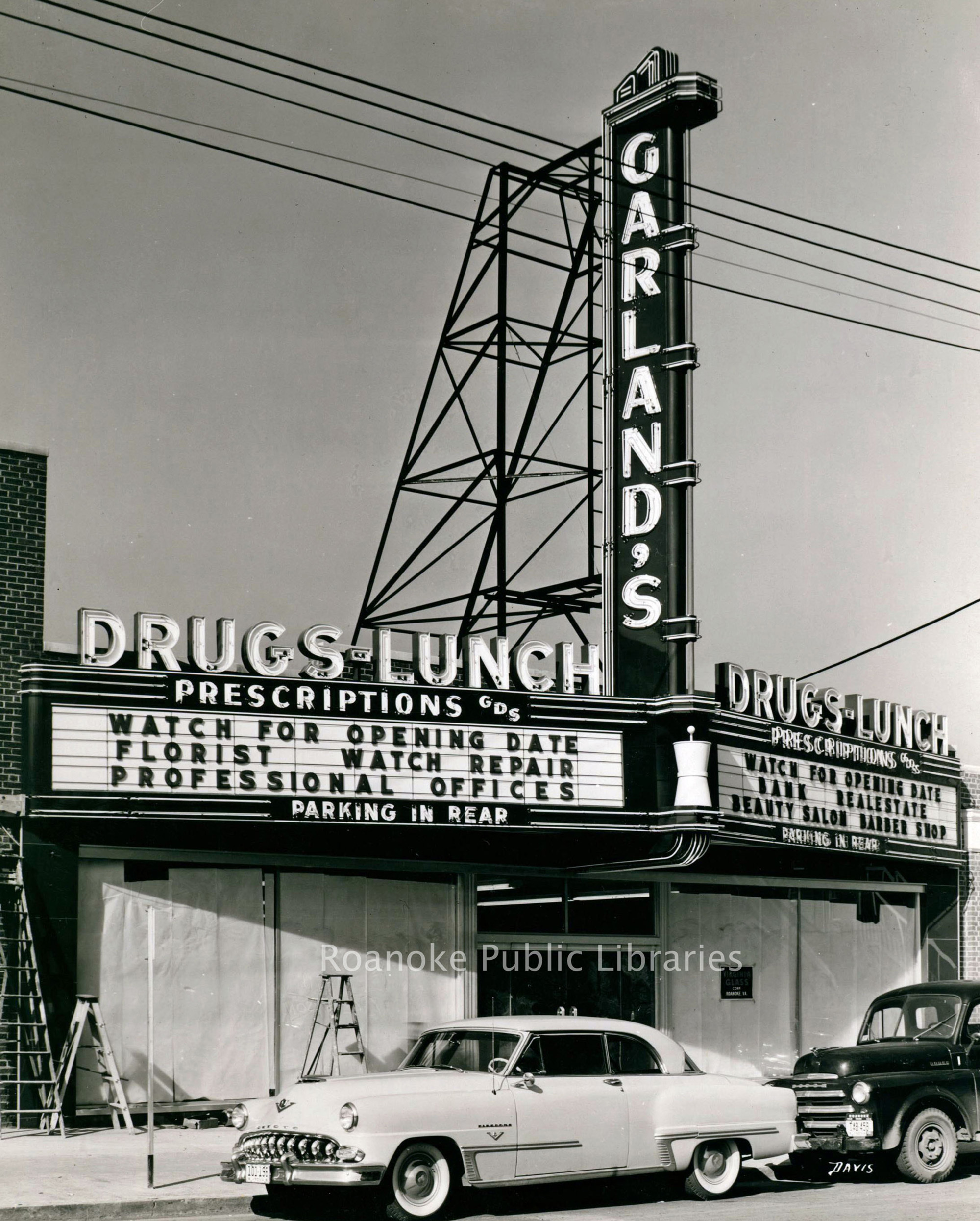 Davis 48.622 Garland's Drugstore.jpg