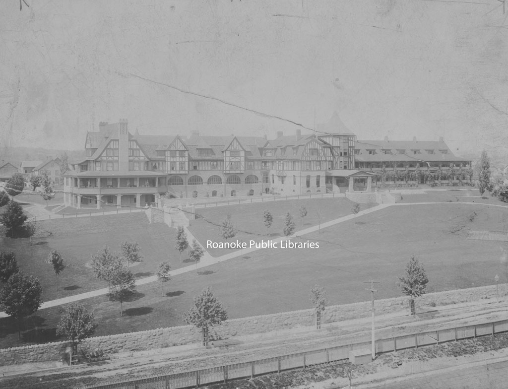 Davis 16.205 Hotel Roanoke.jpg