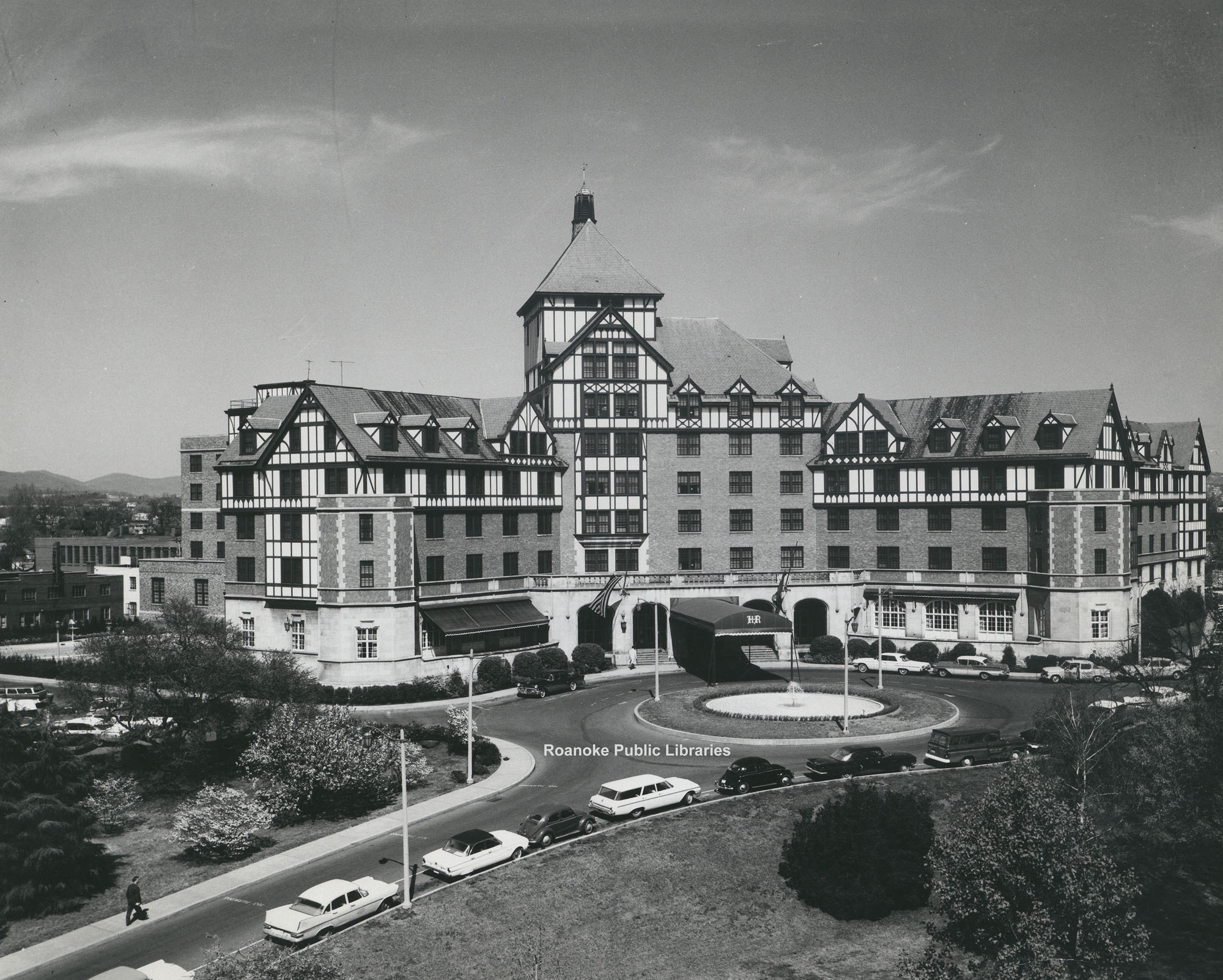 Davis 16.25 Hotel Roanoke.jpg