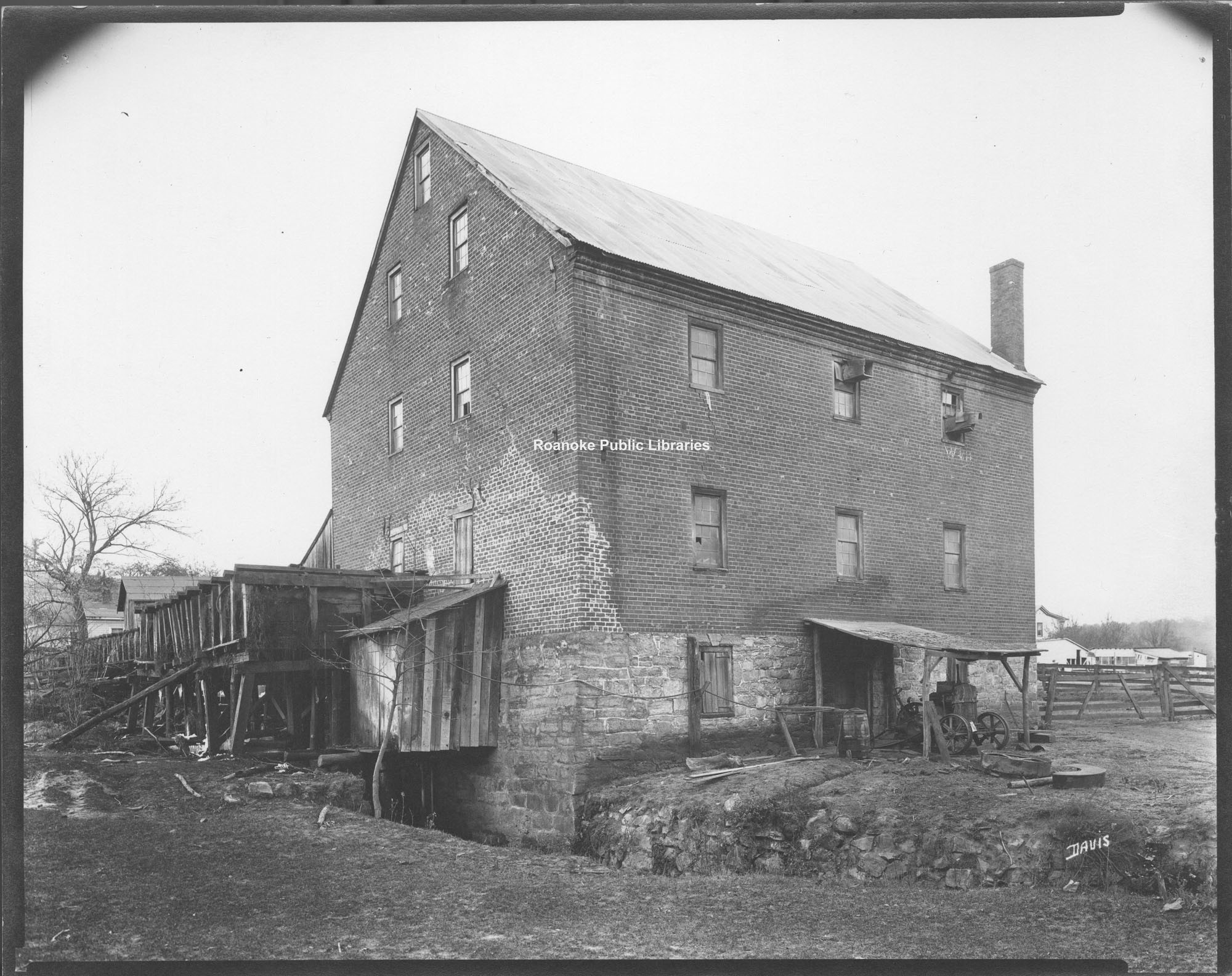 Davis 41.41 Tinker Mill.jpg