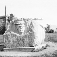 RNC 80 WWI Monument.jpg