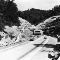 Davis2 91.2 Memorial Tunnel.jpg