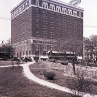 Davis GL 222 Patrick Henry Hotel.jpg