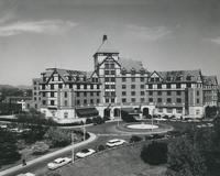 Davis 16.25 Hotel Roanoke.jpg