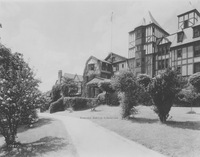 Davis 16.268 Hotel Roanoke.jpg