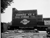 Davis2 48.751 Roanoke Ice.jpg