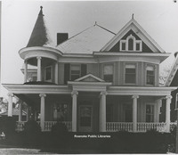 Davis 30.1o Queen Anne Style House.jpg