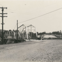 Davis 66i Buchanan Bridge.jpg