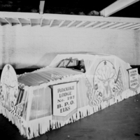 Davis 2.243 Elks Parade Car.jpg