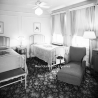 Davis 16.436 PH Guest Room.jpg